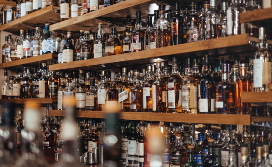 Alcool : ces 20 % de consommateurs qui font le bonheur des alcooliers