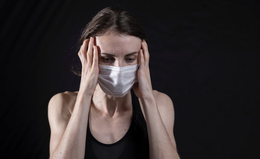 Comment le nouveau mode de vie imposé par la pandémie affecte notre santé mentale