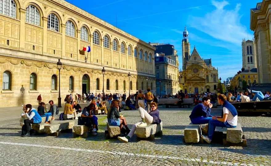 Les diplômes ont-ils perdu de leur valeur ?
