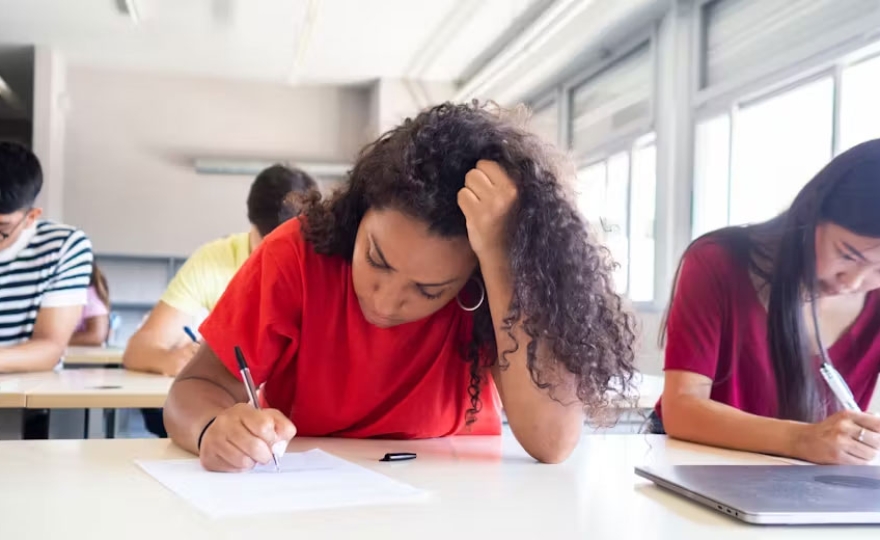 Associations d’idées, nouveaux challenges : les secrets de la mémoire pour mieux apprendre