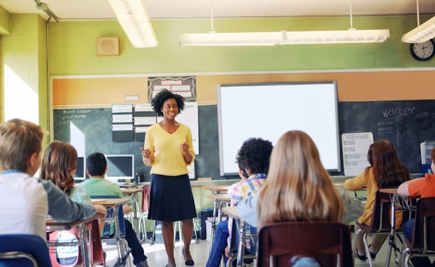 Aider les enseignants à protéger leur voix – et améliorer le bien-être en classe