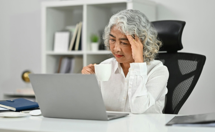 Retraite repoussée, dépression avancée ? Ce que la qualité de l’emploi change pour la santé mentale des seniors